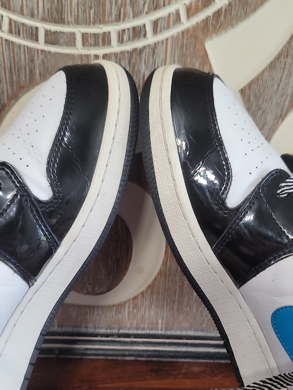 Nike Air Jordan 1 Mid SE "Cyber Active Fuchsia" Wmns 8, Good Condition. - Picture 15 of 16